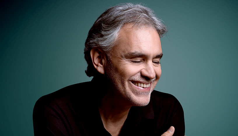 Ο Andrea Bocelli επιστρέφει στην Αθήνα και στη σκηνή του Ωδείου Ηρώδου του Αττικού